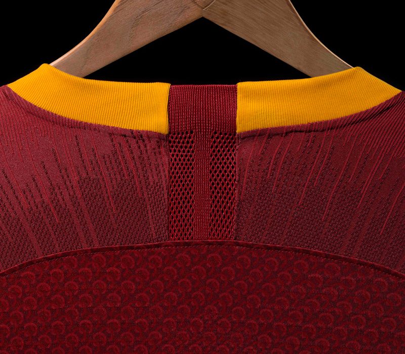 As Roma 2018-19 Nike Home Kits Football Shirt