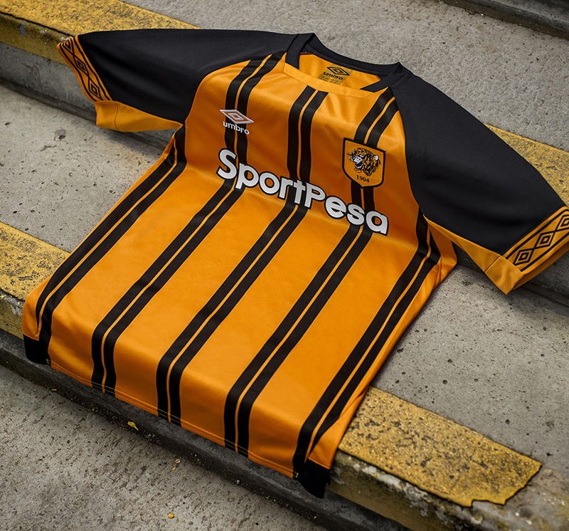 Hull City 2018/19 Umbro Home Kit Football Shirts