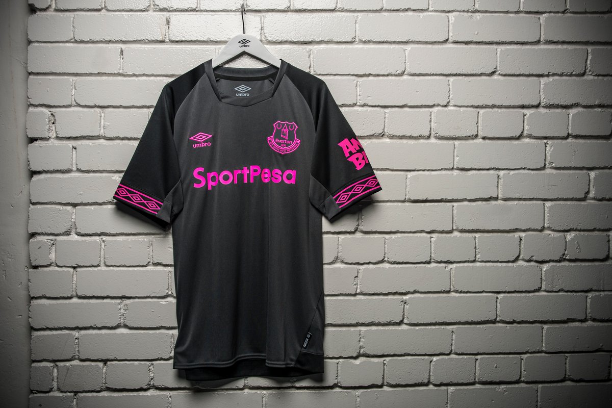 Everton 2018-19 Umbro Away Kit