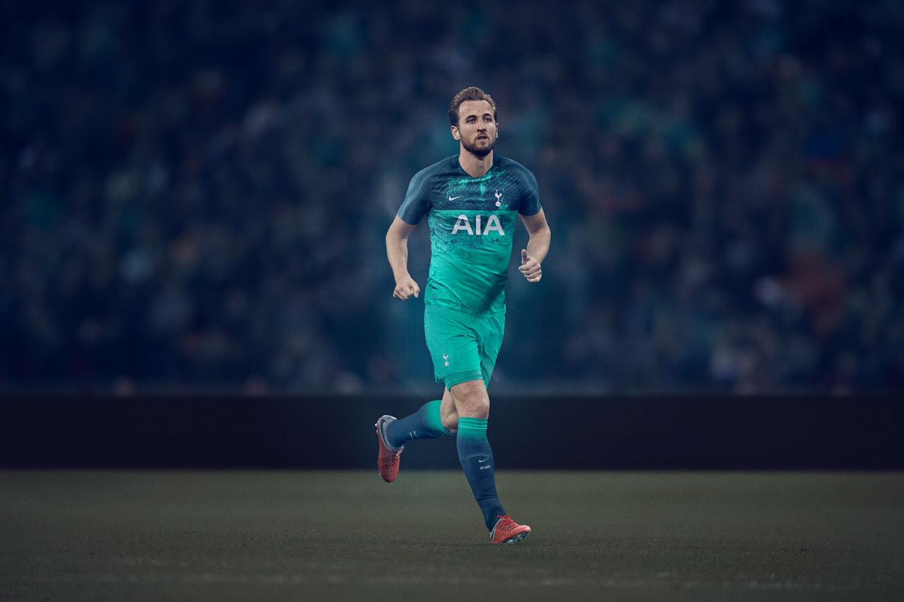 Tottenham Hotspur 2018-19 Third Kit